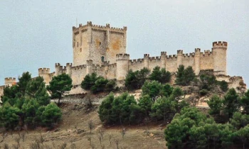 Castillo de Peñafiel​